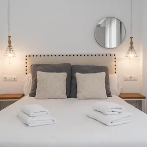 Tuguest Gran Via Apartment Granada