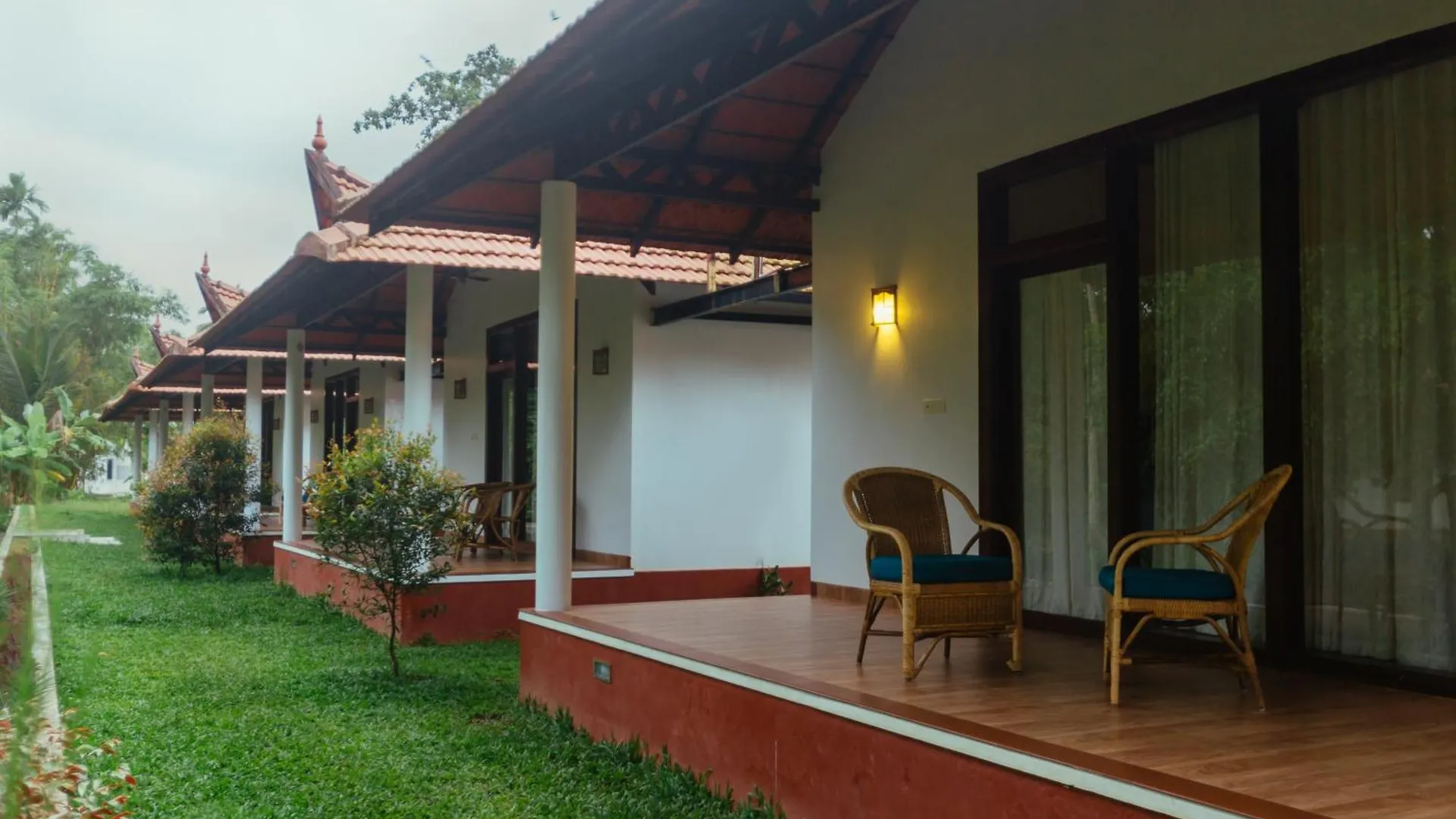 Palmgrove Lake Resort Alappuzha 4*,  India