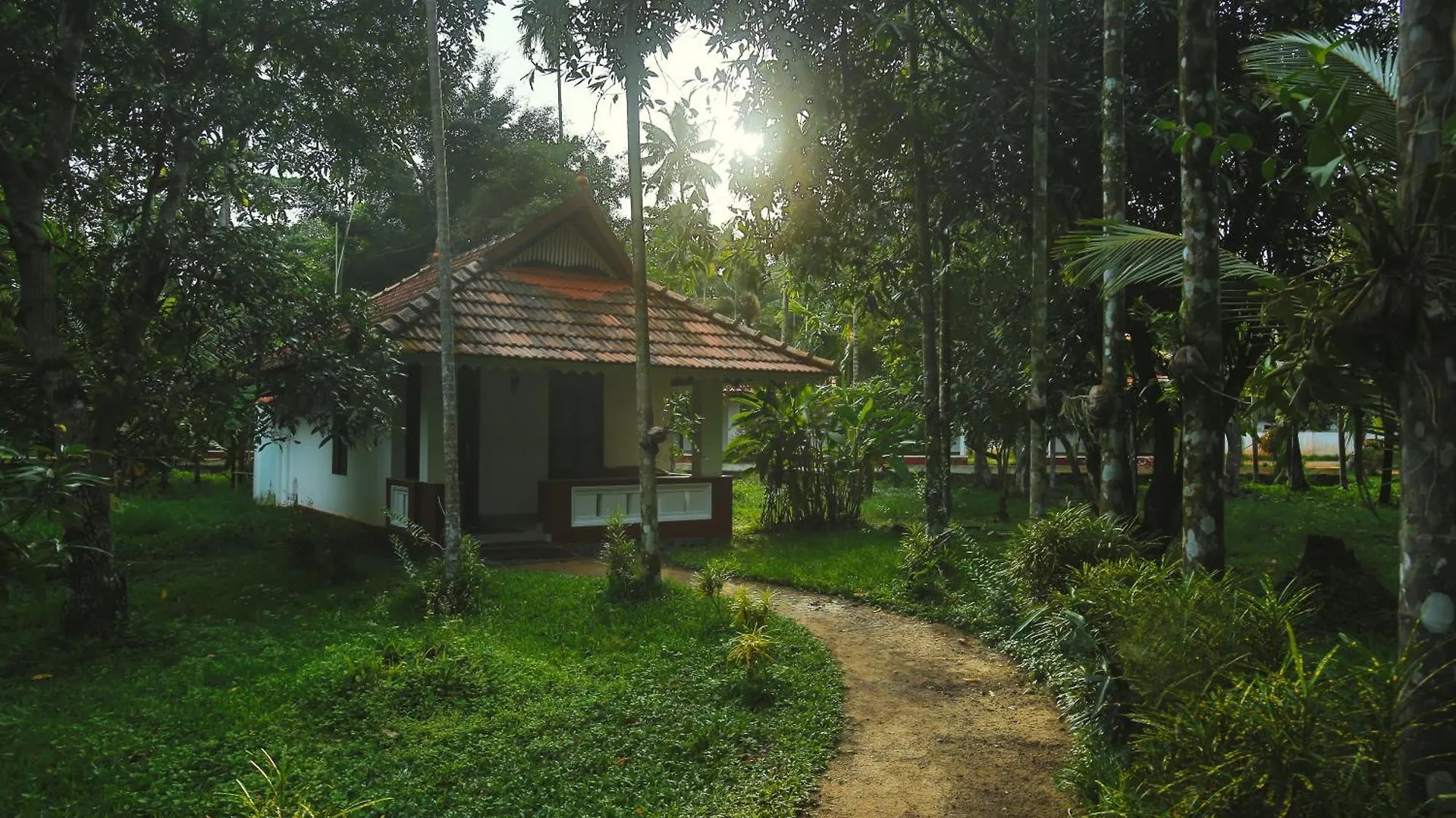 Palmgrove Lake Resort Alappuzha