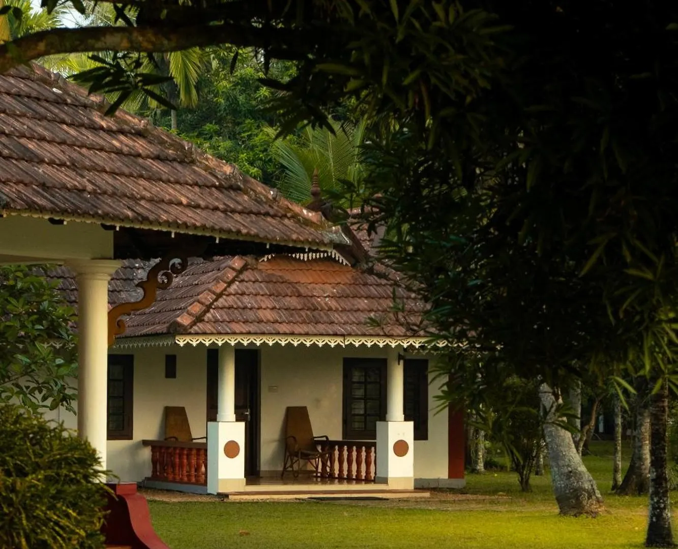 Palmgrove Lake Resort Alappuzha