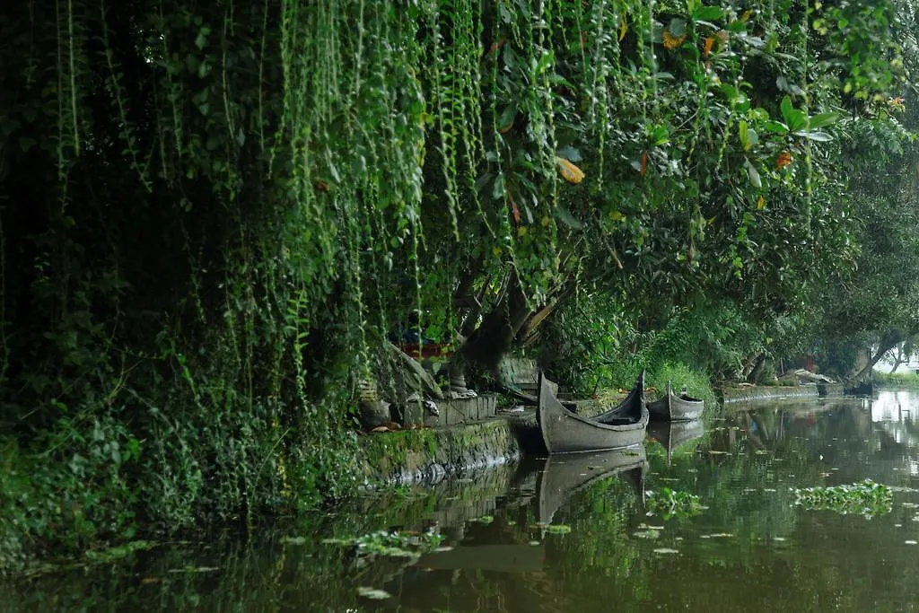 Palmgrove Lake Resort Alappuzha